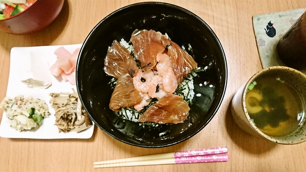 かつおのづけどん（と、何か）
