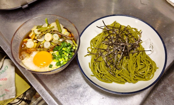 とろろ山菜茶そば☆