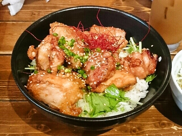 唐揚げ丼(油淋鶏丼)