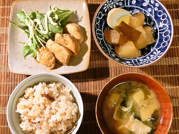 鶏胸肉のポン酢焼きとたこ飯の晩ごはん