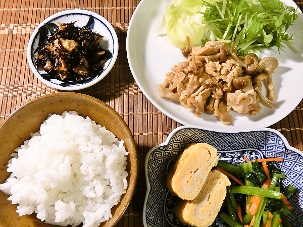 豚肉としめじの生姜焼き晩ご飯