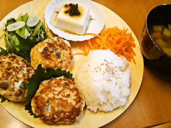 枝豆入りつくねのワンプレートごはん