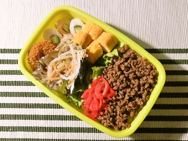 余ったひき肉でそぼろ弁当