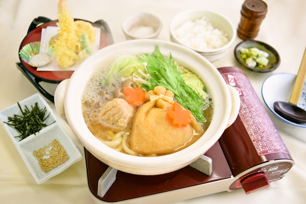 鍋焼きうどん