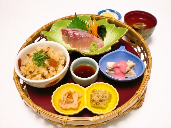花籠膳