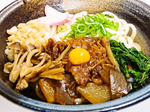 牛すじうどん