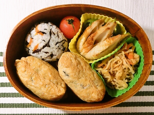ダイエットを意識したいなり寿司弁当