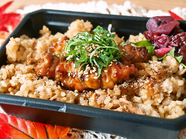とり重　とりDining風見鶏