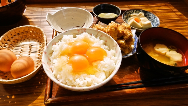 たまご割り放題のTKG専門店