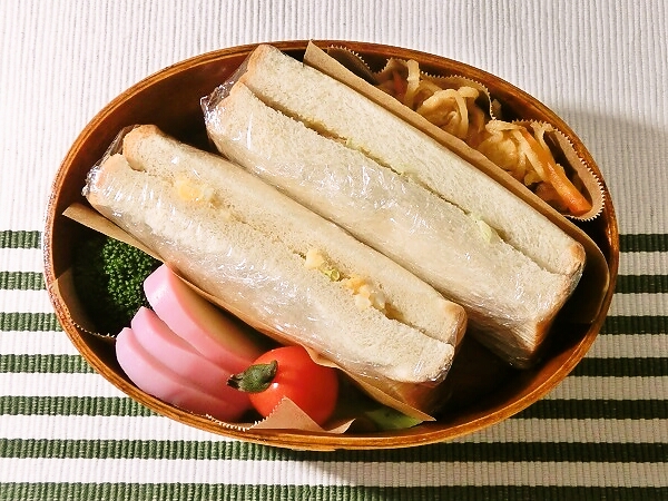 サンドイッチのお弁当