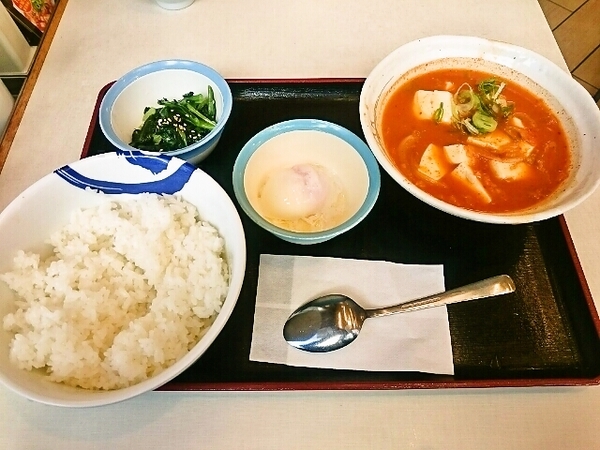 松屋の豆腐キムチチゲ膳
