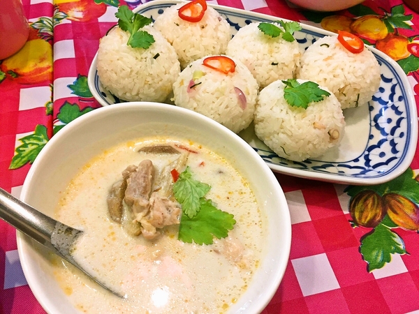 トムカーガイスープとタイ風まぜごはん