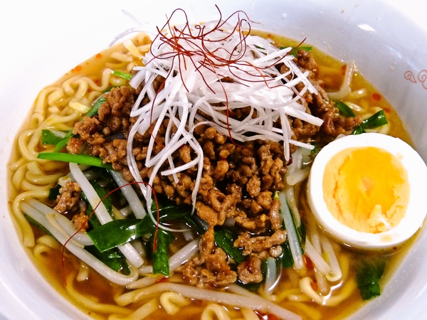 インスタント麺で台湾ラーメン