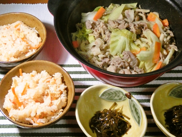 キャベツと豚こまの味噌風味蒸し焼き