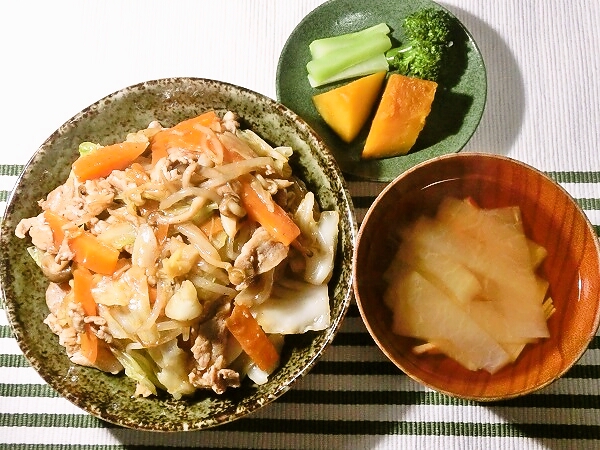 野菜たっぷり豚こま肉のオイスターソース丼