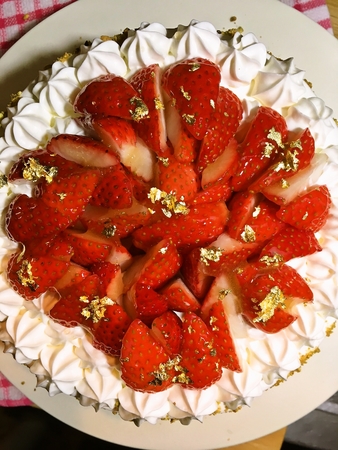 ネオンレインのクリスマスケーキ
