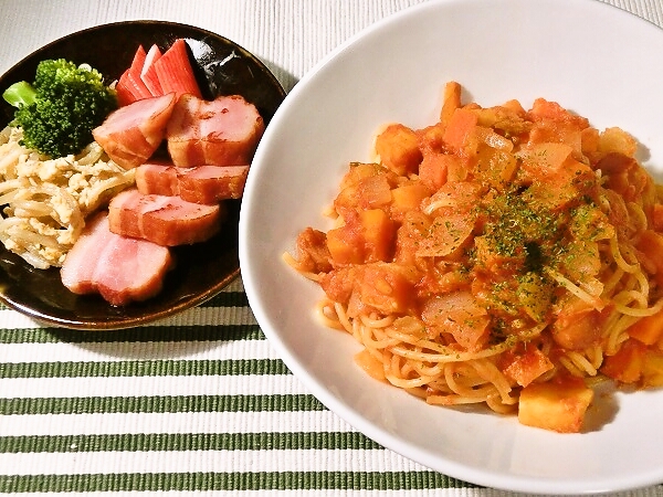 ミネストローネの残りでパスタ