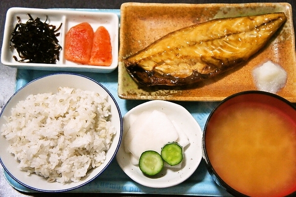 朝食