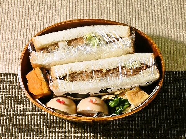 ハンバーグサンド弁当