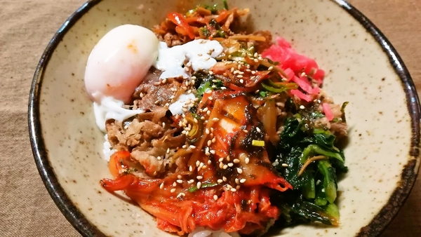 松屋のビビン丼。家にて