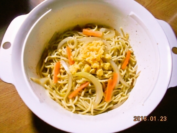 電子レンジで焼きそば風