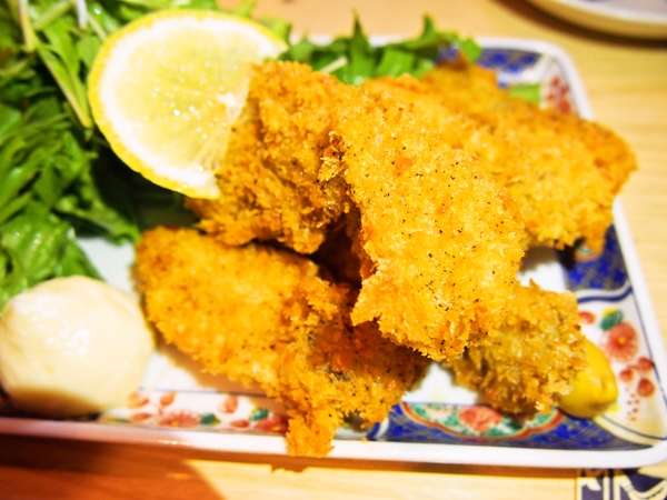 釧路すし酒場笑楽のカキフライ700円