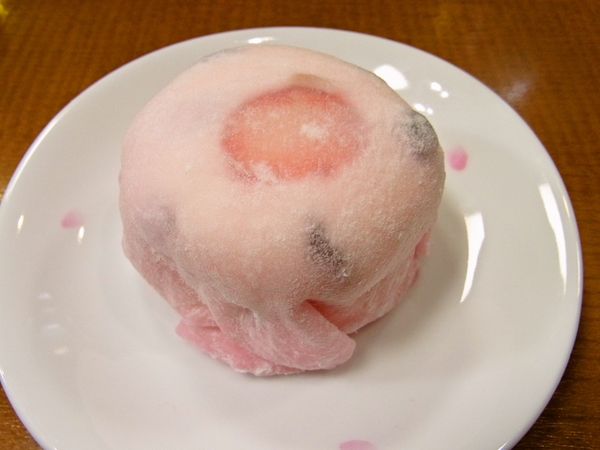 もちっとシュー(イワキ菓子舗)