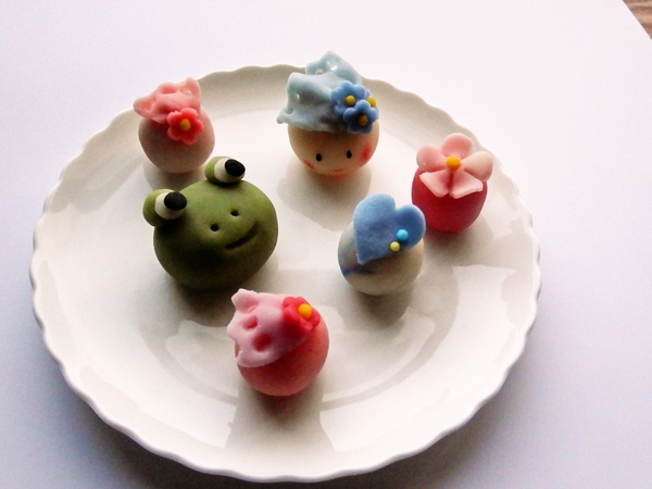 デコ和菓子　おやゆびひめ
