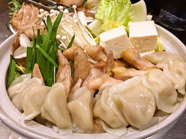 手羽と餃子のコラーゲン鍋