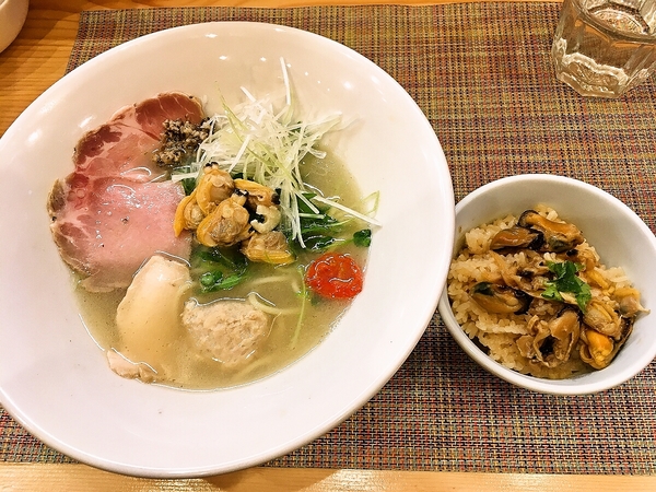 貝しおそばと貝めし
