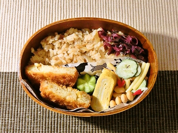 ツナと玉ねぎの炊き込みご飯弁当