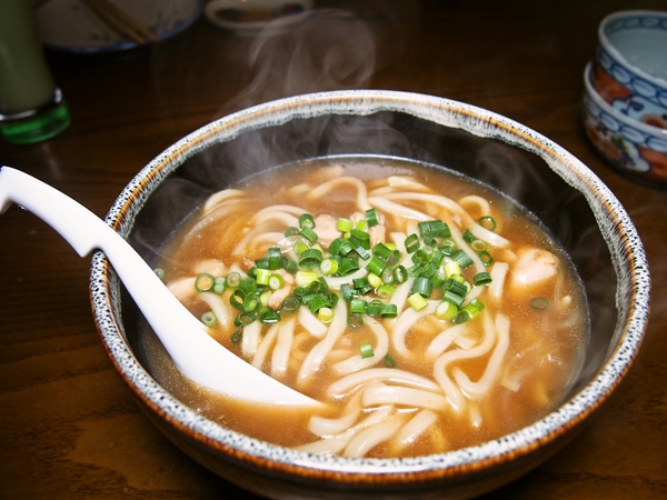 釧路寿司酒場笑楽カレーうどん480円