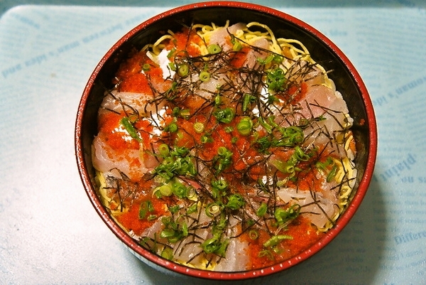 海鮮ちらし寿司(アジ・イシモチ)