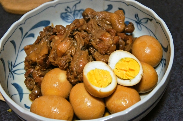 義母にレシピ聞かれた♪鶏手羽の身離れ抜群ほろほろ煮
