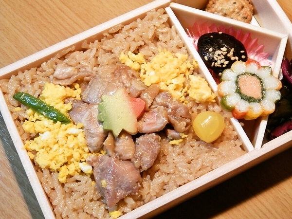 花膳　鶏めし