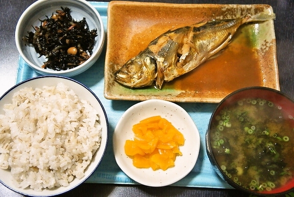 朝食