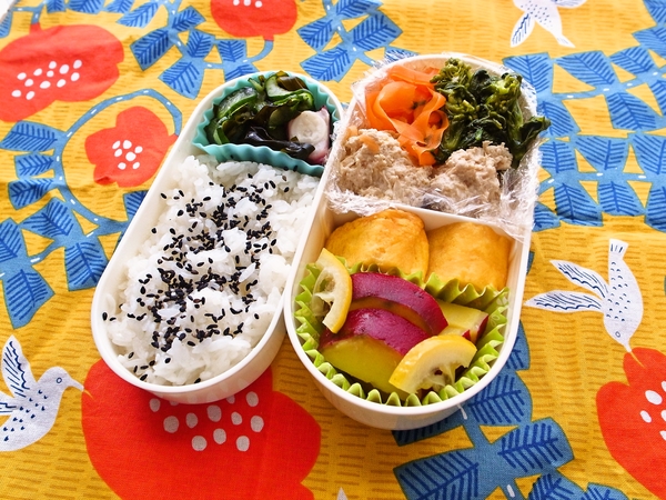 菜の花と鶏つくねの煮物