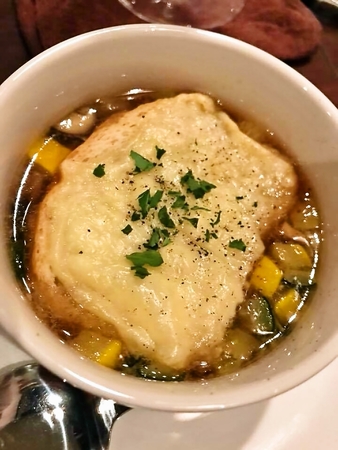 今帰仁アグーのスキンブロス　スープ