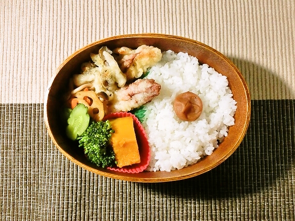 ちくわとしめじの天ぷらのお弁当