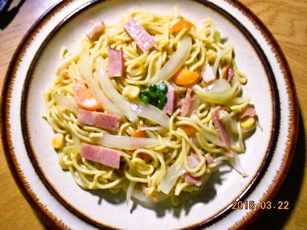 【簡単5分｜電子レンジde焼きそば】