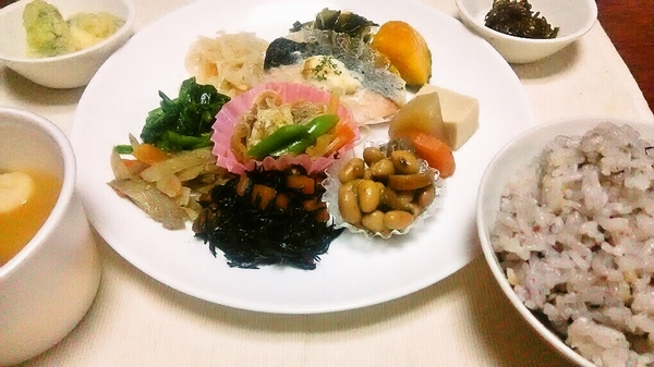 おまかせおばんざいランチ　健康和惣菜ながいきおまめ