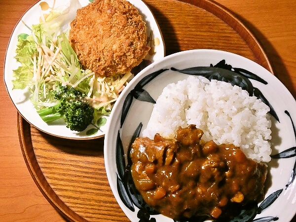 半額メンチとカレーの晩ごはん