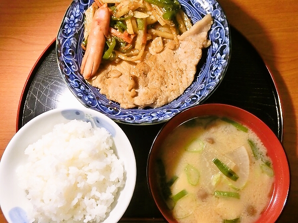 生姜焼きの晩ごはん