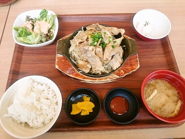 豚肉ともやし炒め定食