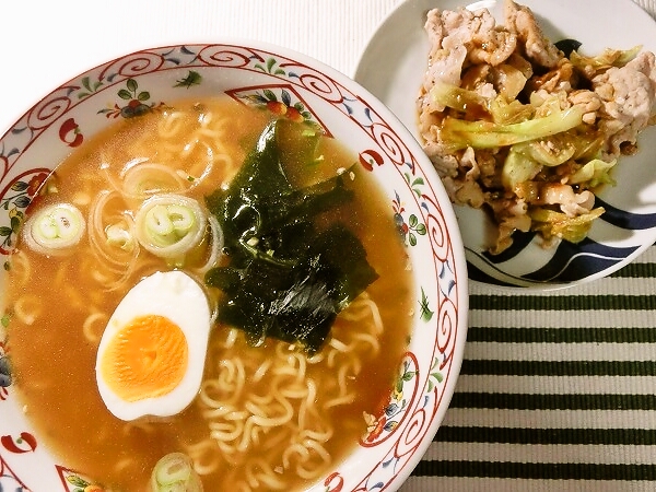 醤油ラーメンの晩ごはん