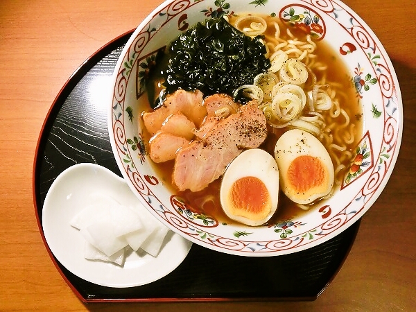 醤油ラーメンの晩ごはん