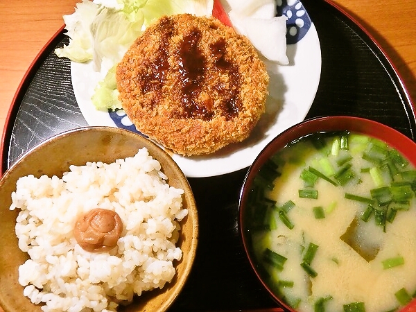 メンチカツの晩ごはん