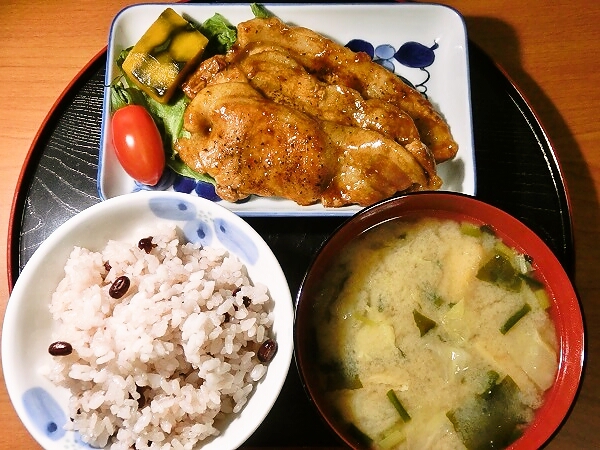 トンテキの晩ごはん