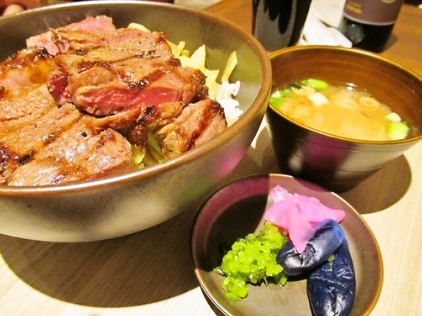 サーロインステーキ丼