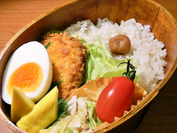 カレーコロッケ弁当